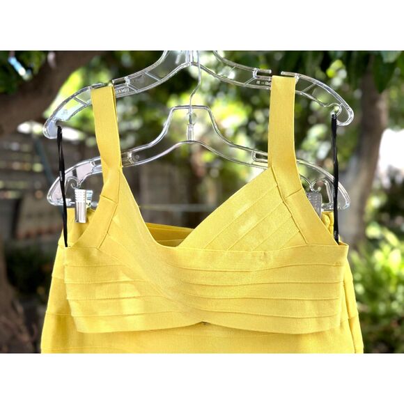 NWT Hervé Léger x Forever 21 Lemon Yellow Bandage Sleeveless V Crop Top Size L - Picture 5 of 8